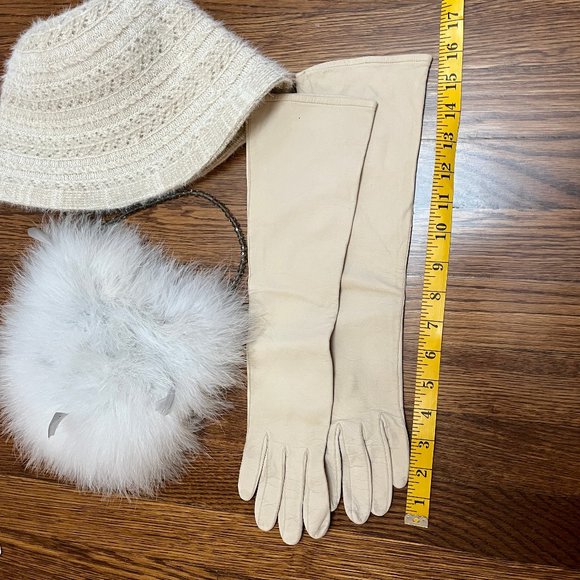 Vintage Lord & Taylor Edelweiss Real Kid Leather & Silk Gloves in Ivory - Size 7 - Picture 9 of 12